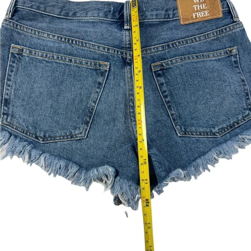 Free People We The Free Blue Distressed Hem Buttons Cheeky Denim Shorts Women 25